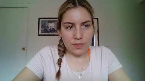 Snapshot of sweet__alana chatting on 17, 9, 2025 Sweet  alana online show from 17, 9, 2025