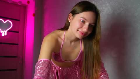 Snapshot of sweet__kitty__11 chatting on 8, 3, 2025 kitty online show from 8, 3, 2025