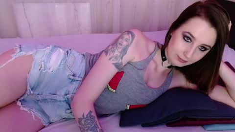 Snapshot of sweet_alica15 chatting on 4, 2, 2025 Alice online show from 4, 2, 2025