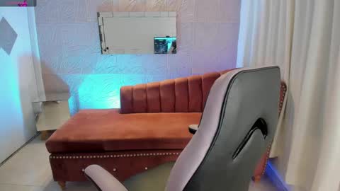 Alice online show from 25, 1, 2025