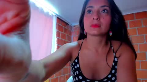 Snapshot of sweet_and_hot_alaia chatting on 21, 9, 2025 sweet and hot alaia online show from 21, 9, 2025