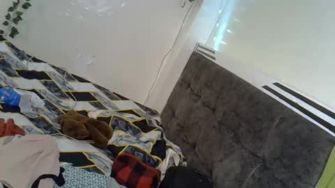 angie online show from 22, 10, 2025