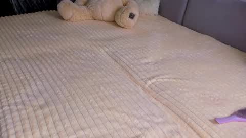 Snapshot of sweet_barbe chatting on 4, 3, 2026 Alice online show from 4, 3, 2026