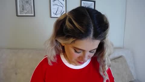 Bella Valery online show from 24, 11, 2025