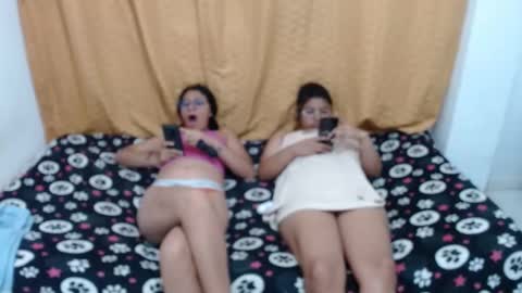 Snapshot of sweet_body69 chatting on 22, 10, 2025 daisy and sweet online show from 22, 10, 2025