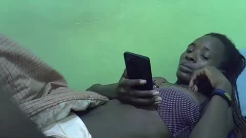 Snapshot of sweet_candie01 chatting on 24, 2, 2026 sweet_candie01 online show from 24, 2, 2026