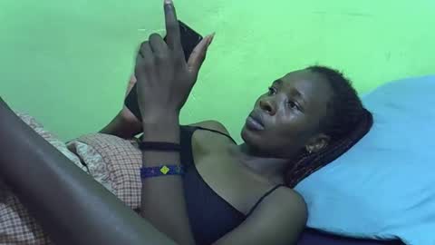 Snapshot of sweet_candie01 chatting on 25, 2, 2026 sweet_candie01 online show from 25, 2, 2026