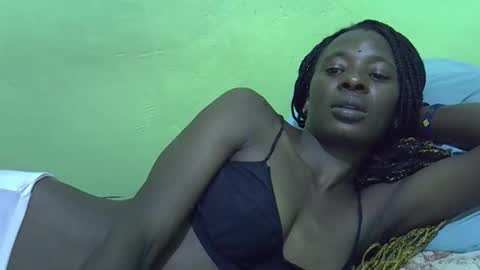 Snapshot of sweet_candie01 chatting on 11, 3, 2026 sweet_candie01 online show from 11, 3, 2026