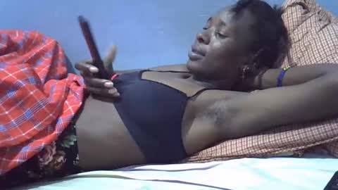 Snapshot of sweet_candie01 chatting on 19, 3, 2026 sweet_candie01 online show from 19, 3, 2026