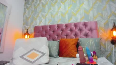 Snapshot of sweet_candy_sex1 chatting on 25, 6, 2026 sweet_candy_sex1 online show from 25, 6, 2026