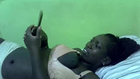 Snapshot of sweet_cherie1 chatting on 5, 2, 2026 sweet_cherie1 online show from 5, 2, 2026