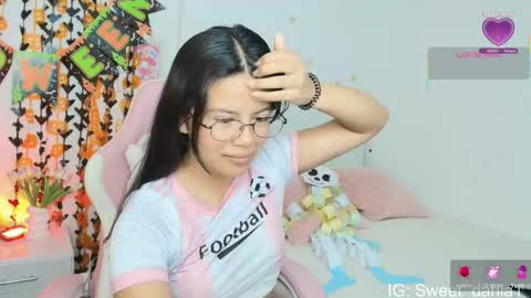 sweet_dania_ online show from 23, 10, 2025