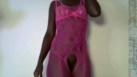 Snapshot of sweet_diva19 chatting on 20, 5, 2026 sweet_diva19 online show from 20, 5, 2026