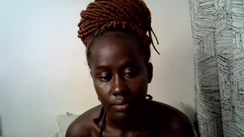 sweet_diva19 online show from 4, 7, 2026