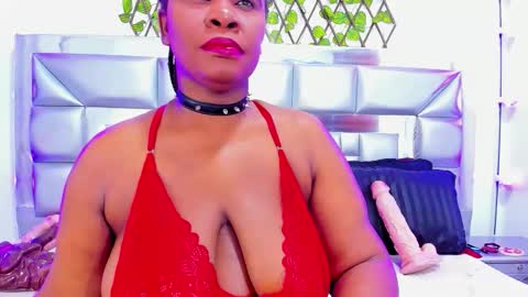 Snapshot of sweet_ebonyyx chatting on 12, 10, 2025 Sara online show from 12, 10, 2025