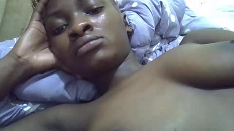 Snapshot of sweet_eldah chatting on 12, 9, 2025 Sweet eldah online show from 12, 9, 2025