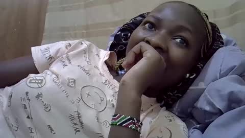 Snapshot of sweet_eldah chatting on 1, 10, 2025 Sweet eldah online show from 1, 10, 2025