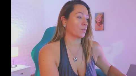 Snapshot of sweet_evans___ chatting on 23, 2, 2026 Sweet Evans online show from 23, 2, 2026