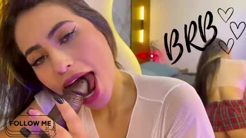 Snapshot of sweet_flame_ chatting on 11, 9, 2025 sweet_flame_ online show from 11, 9, 2025