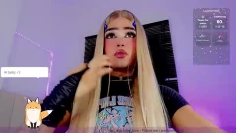 Snapshot of sweet_goddess23 chatting on 27, 5, 2026 sweet_goddess23 online show from 27, 5, 2026