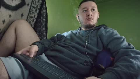 sweet_guy36 online show from 4, 10, 2025