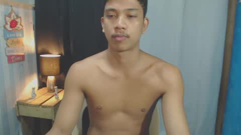 sweet_guyxx online show from 10, 12, 2024
