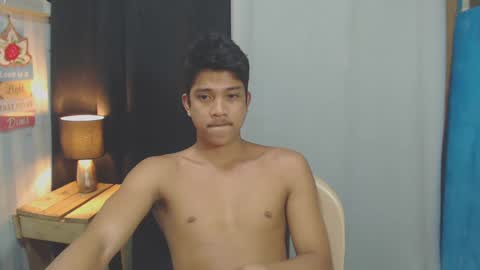 sweet_guyxx online show from 7, 1, 2025
