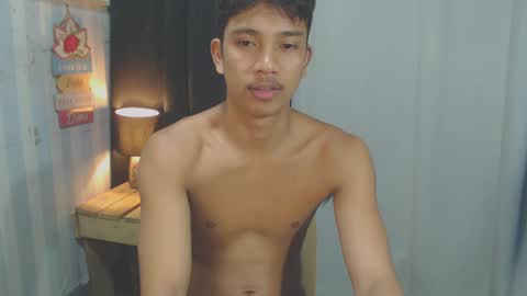 sweet_guyxx online show from 3, 2, 2025
