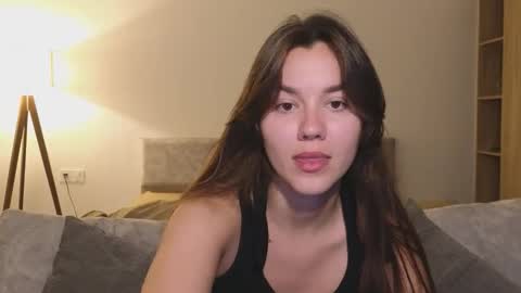 Snapshot of sweet_haeven chatting on 10, 10, 2025 Im Mia.LOVELY PATTERNS 100 120 160 200 my toy buzzes from 2 tip online show from 10, 10, 2025