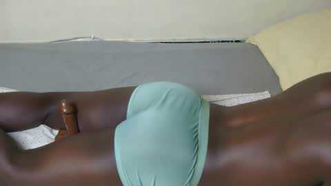 Snapshot of sweet_kambi chatting on 23, 10, 2025 moha AND roy online show from 23, 10, 2025