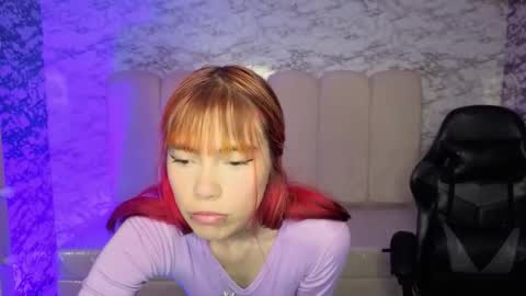 Snapshot of sweet_kitty_v chatting on 7, 11, 2025 Hi Stream 800 to 1400 online show from 7, 11, 2025