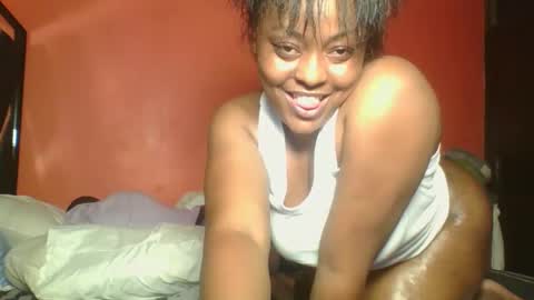 Snapshot of sweet_lavivah chatting on 17, 9, 2025 Lavivah and Tyle online show from 17, 9, 2025