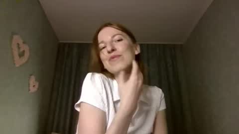 Snapshot of sweet_lilbunny chatting on 15, 10, 2025 sweet_lilbunny online show from 15, 10, 2025