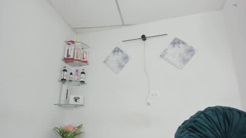 sweet_litle online show from 23, 6, 2026