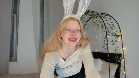 Melissa. Join me on Fansly link in social medias online show from 21, 5, 2026