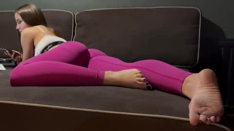 Snapshot of sweet_mistress_style chatting on 20, 12, 2024 Miss Alina online show from 20, 12, 2024