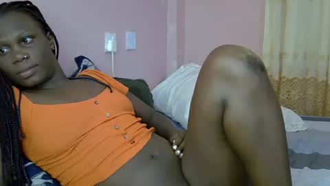 Snapshot of sweet_monalisa93 chatting on 5, 10, 2025 Lisa online show from 5, 10, 2025