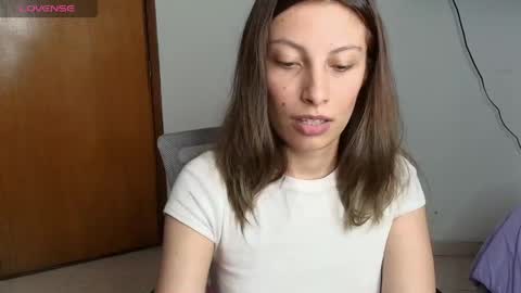 sweet_moon_v_ online show from 12, 5, 2026
