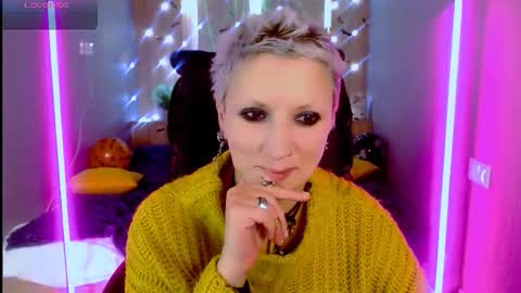 sweet_n_strong online show from 28, 10, 2025