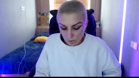 Snapshot of sweet_n_strong chatting on 7, 5, 2026 sweet_n_strong online show from 7, 5, 2026