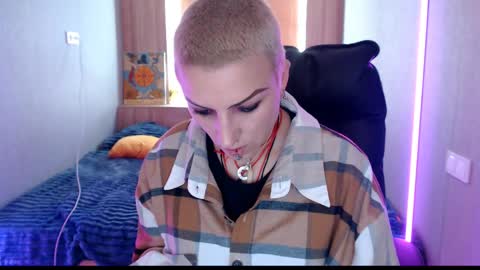 Snapshot of sweet_n_strong chatting on 8, 5, 2026 sweet_n_strong online show from 8, 5, 2026