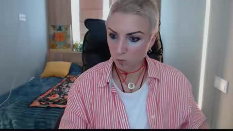 sweet_n_strong online show from 9, 6, 2026