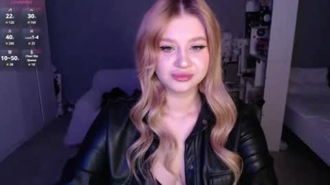 Snapshot of sweet_nicole_333 chatting on 11, 4, 2026 sweet_nicole_333 online show from 11, 4, 2026