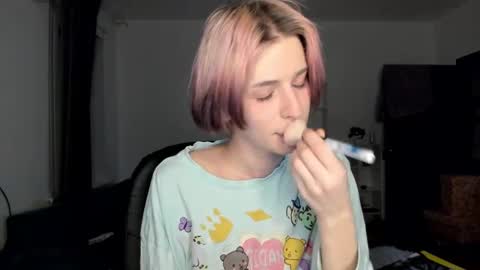 Snapshot of sweet_peach__ chatting on 19, 2, 2026 kira online show from 19, 2, 2026