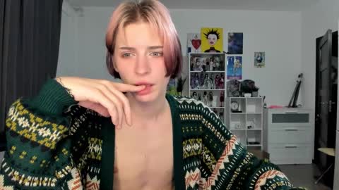 Snapshot of sweet_peach__ chatting on 1, 3, 2026 kira online show from 1, 3, 2026