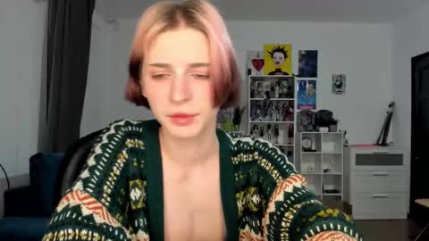 Snapshot of sweet_peach__ chatting on 2, 3, 2026 kira online show from 2, 3, 2026