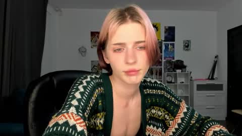 Snapshot of sweet_peach__ chatting on 6, 3, 2026 kira online show from 6, 3, 2026