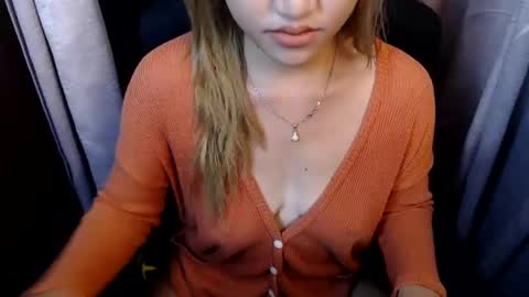 Snapshot of sweet_pee1 chatting on 6, 3, 2025 Jane online show from 6, 3, 2025
