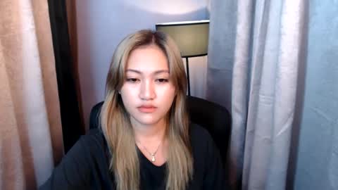 Snapshot of sweet_pee1 chatting on 11, 3, 2025 Jane online show from 11, 3, 2025