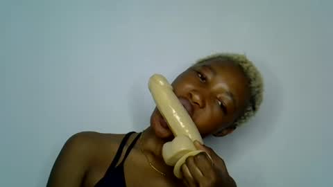 Snapshot of sweet_pussy04 chatting on 27, 6, 2026 sweet girl online show from 27, 6, 2026